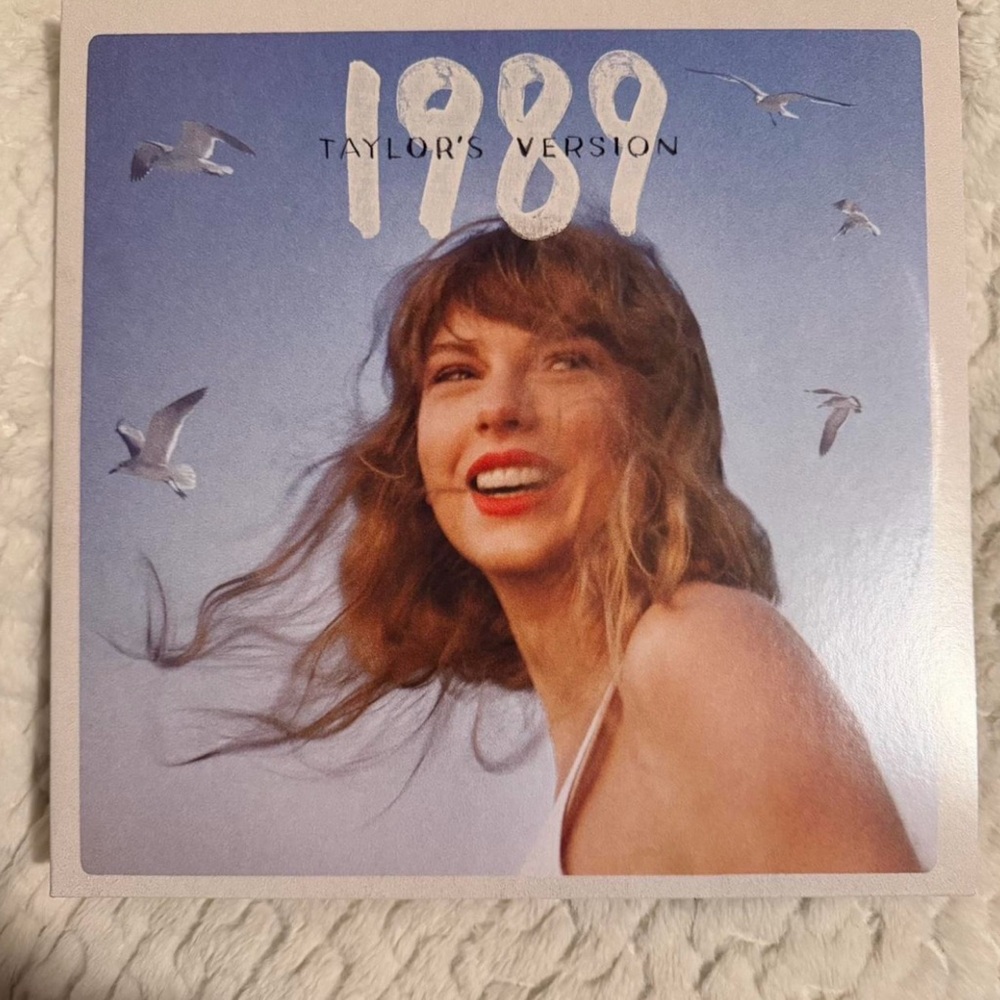 1989 Taylor's Version 💙 Crystal Skies Blue Edition Vinyl Record